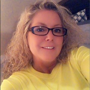 Meet your Posher, Dana